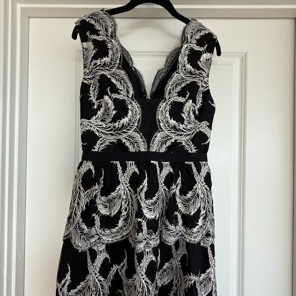 BCBG MAXAZRIA Katriz Mini Dress White Black Lace [Size 6] - Picture 1 of 11
